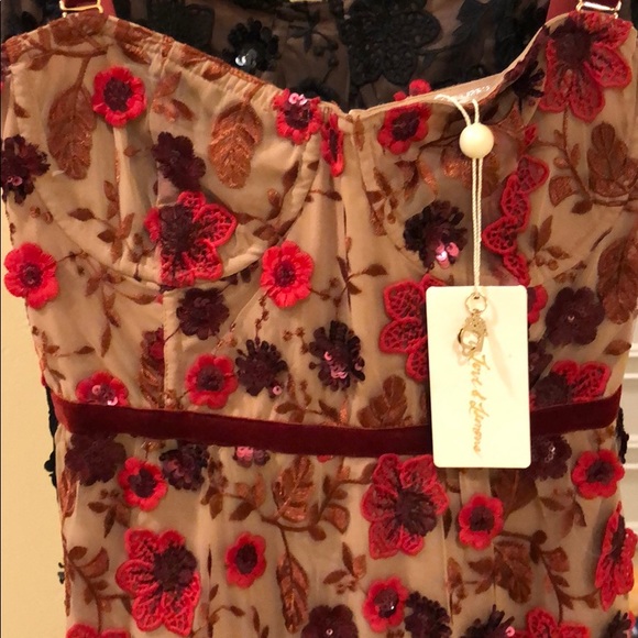 BEATRICE Maxi - Picture 2 of 2